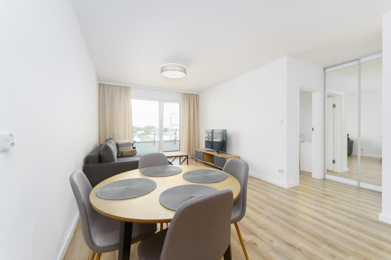 Apartament Morski Navigator By Holidaysun Kolberg Exterior foto