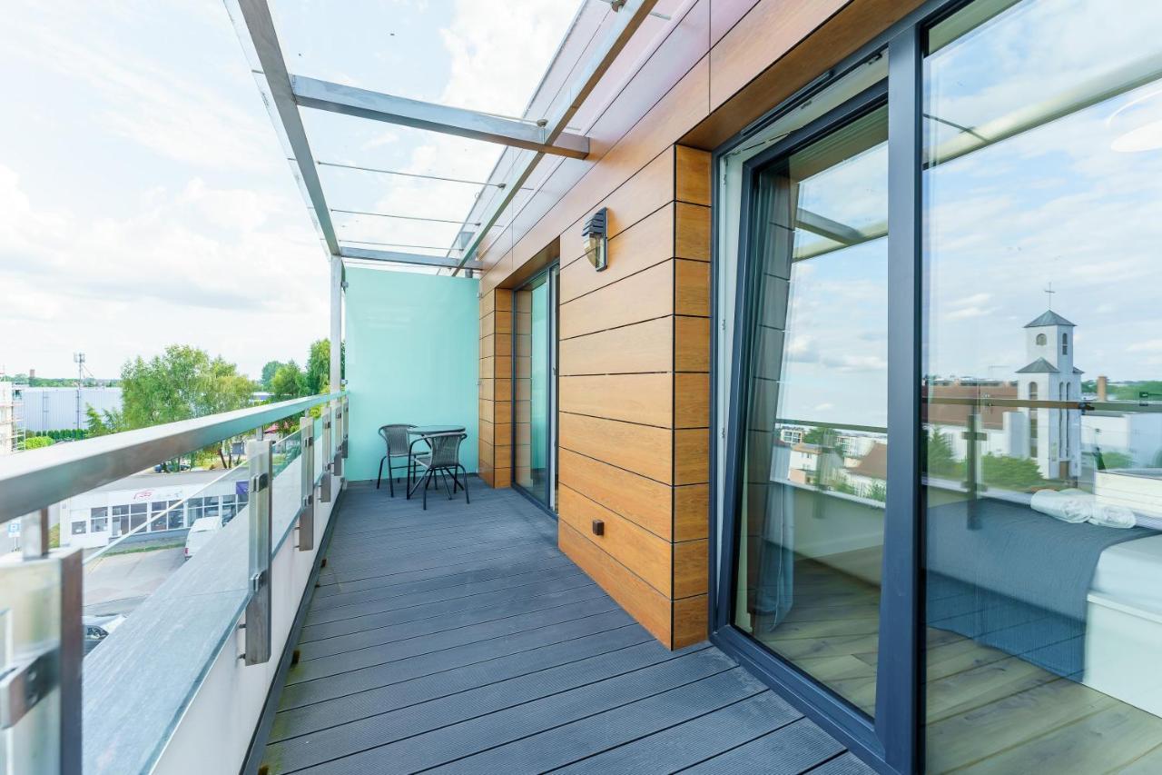 Apartament Morski Navigator By Holidaysun Kolberg Exterior foto