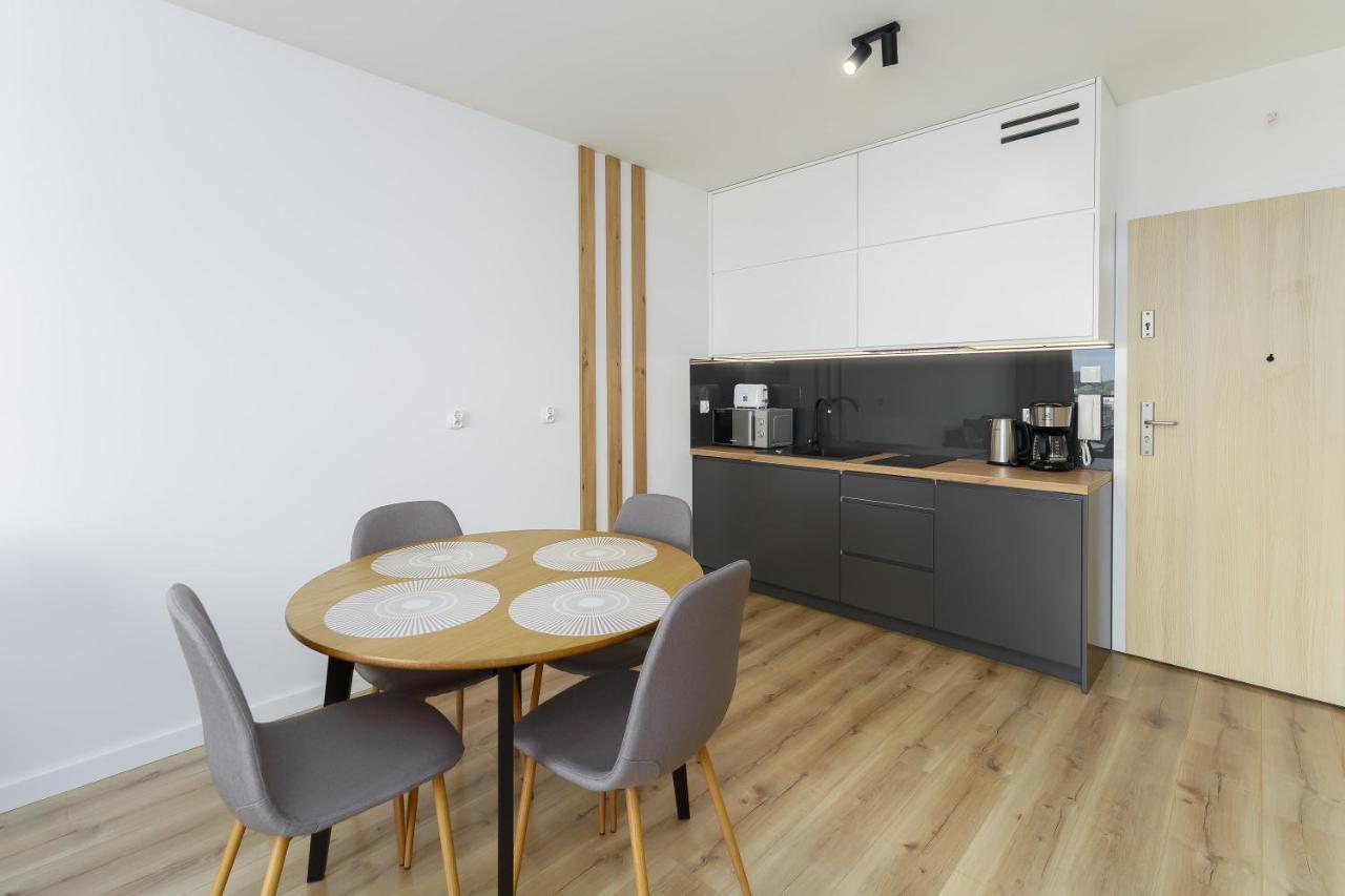 Apartament Morski Navigator By Holidaysun Kolberg Exterior foto